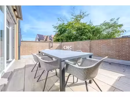 modern gemeubeld appartement met zonneterras in oud knokke