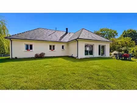 vente maison 5 pièces  145.99m²  forges