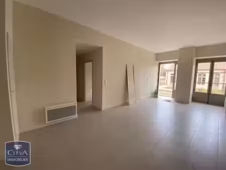 appartement à louer 3 pièces 65.7 m² - fontenay-le-comte (85) - 690€