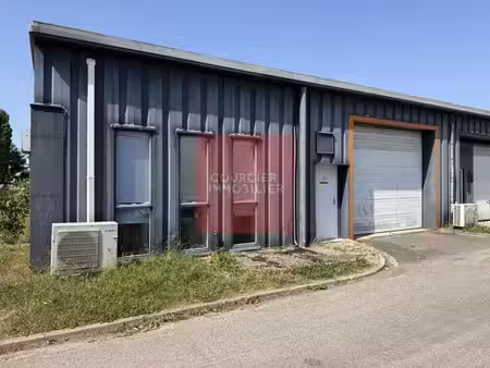 location entrepôt 211m² à 376m²