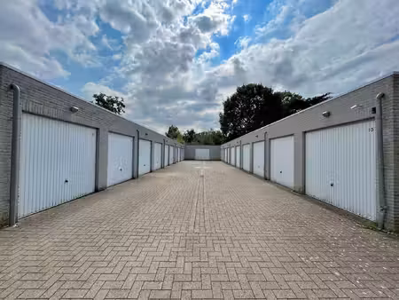 parking / garage