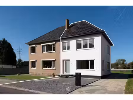 gerenoveerde gezinswoning met tuin op een rustige locatie!