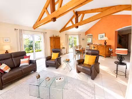 vente maison 6 pièces  146.00m²  haute