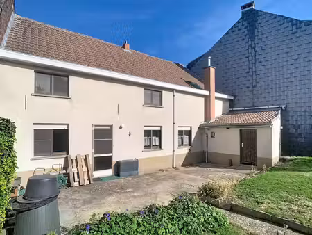 karaktervolle woning met 4 slaapkamers  grote garage en tuin!