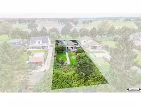unieke laagbouwwoning met 4 slaapkamers