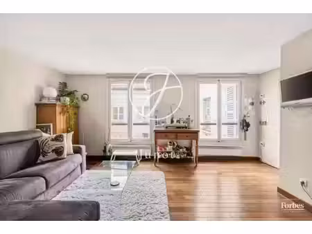 appartement paris 8e - 1 chambre - 39m²