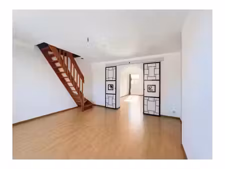 triplex à vendre avec 4 chambres   schaerbeek (vbe71730)