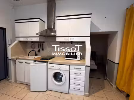 location appartement 1 pièce 28m² nimes 30000