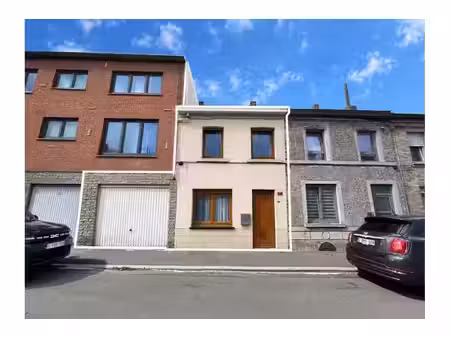 maison à vendre à rue tienne saint-gilles 69 marcinelle (vbe72131)