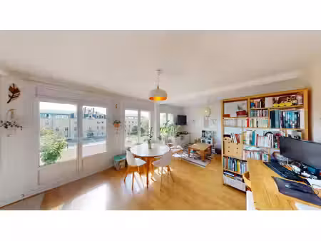 appartement avec balcon et garage