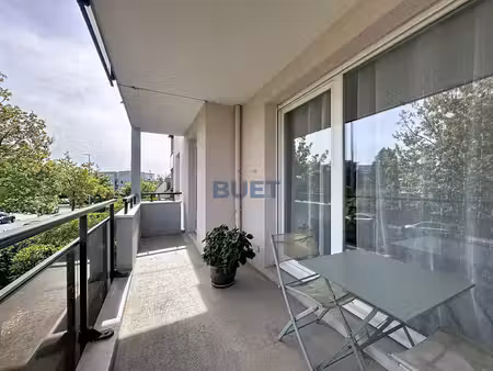 toison d'or - appartement t2 avec garage  place de parking e