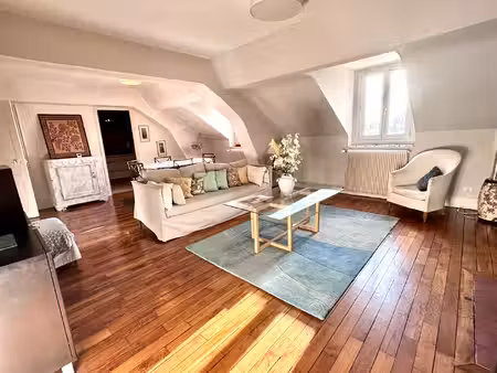 a deux pas du centre ville  bel appartement t4