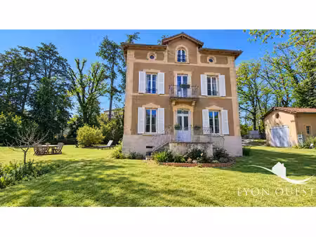achat maison 8 pièces 167m² charbonnieres les bains 69260