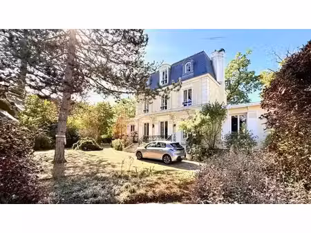 maison de luxe en vente à le vésinet  france