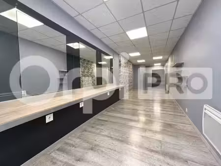 location commerce beauvais 60000 35m²