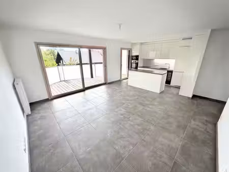 location appartement 3 pièces 69m² thonon les bains 74200
