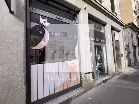 location local commercial 62m² lyon 6ème