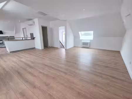 location appartement 4 pièces 115m² mesnil-roch 35720