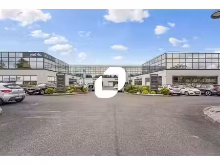 location bureaux cergy 95800 219m² à 459m²
