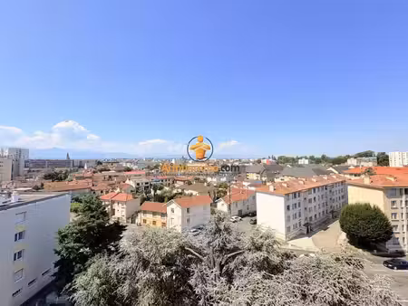 vente appartement 3 pièces 65 m2 à tarbes