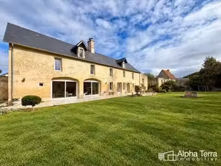 vente maison à thue-et-mue (14740) : à vendre / 260m² thue-et-mue