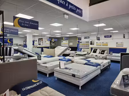 location commerce guérande 44350 428m²