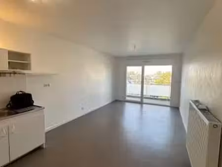 location appartement 3 pièces à caen (14000) : à louer 3 pièces / 60m² caen