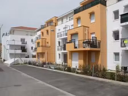 location appartement 2 pièces meublé à pont-rousseau (44400) : à louer 2 pièces meublé / 4