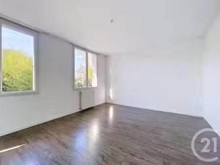 location maison à nantes (44000) : à louer / 109m² nantes
