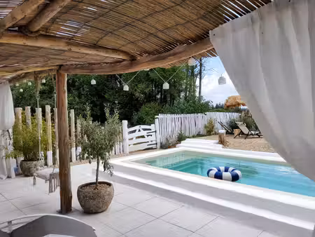 maison 5 pièces - 250 m²
