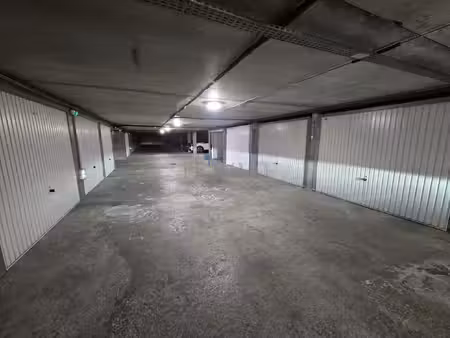 saint-raphael - centre ville garage 14 50m2