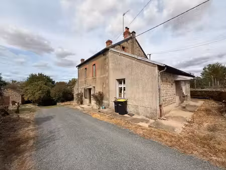 en exclusivite ! propriété 2 maisons + dépendances sur 4700 m2 de terrain (ou 1ha8 si néce