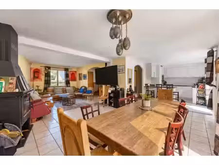 maison 6 pièces - 131 m²
