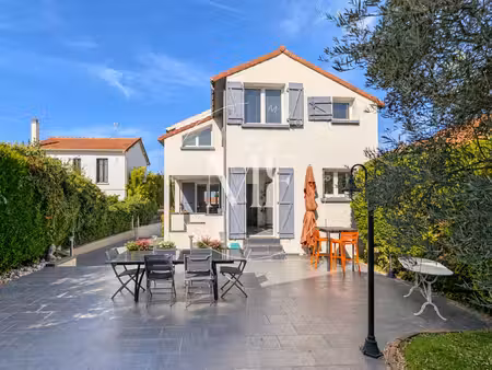 maison 5 pièces - 160 m²