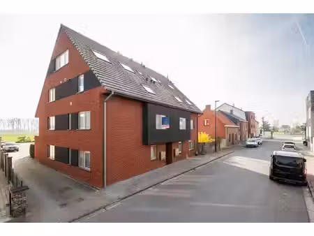 modern appartement in het hart van sint-laureins!
