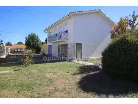 vente maison 4 pièces 97 m² jonzac (17500)