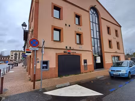 cugnaux centre t2 bis de 59 m2 avec parking
