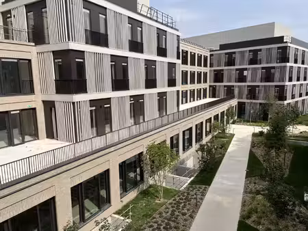 location local professionnel 19 660m² st ouen sur seine 93400