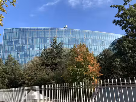 location local professionnel 43 429m² issy les moulineaux 92130