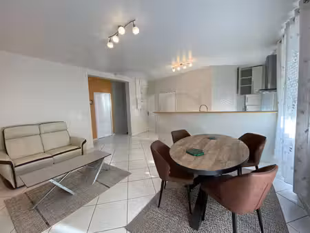 location appartement 3 pièces 59m²