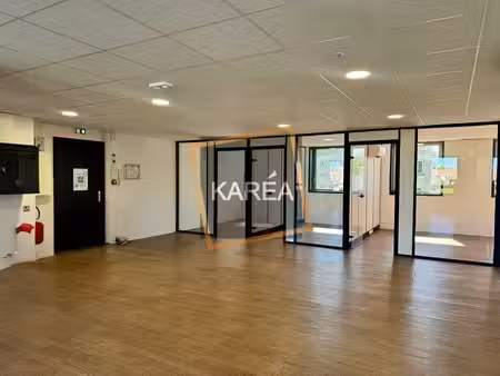location local professionnel 153m² meaux 77100