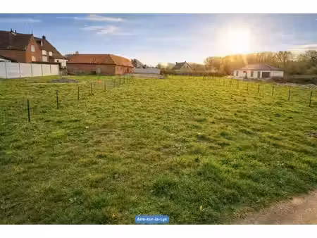 terrain constructible 594 m² – façade 20 45 ml – secteur calme proche aire-sur-la-lys