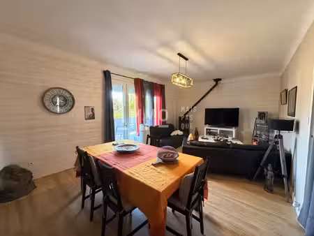 maison de bourg avec balcon