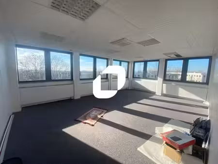 location bureaux osny 95520 296m²