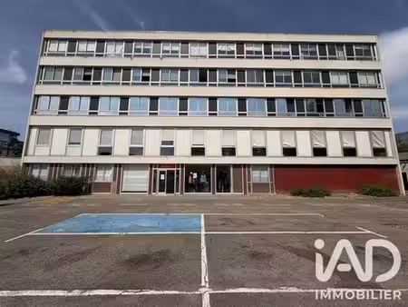 prestigieux immeuble de rapport en vente à val-de-reuil  normandie