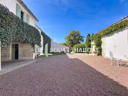 achat maison 8 pièces 210m²