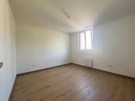 appartement duplex sans travaux avec petit extérieur
