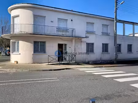 immmeuble mixte offrant rentabilité et potentiel locatif