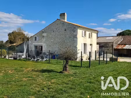 maison de campagne à saint-porchaire (17250)