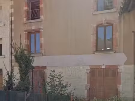 38620 saint bueil  à vendre une maison à renover avec possibilit